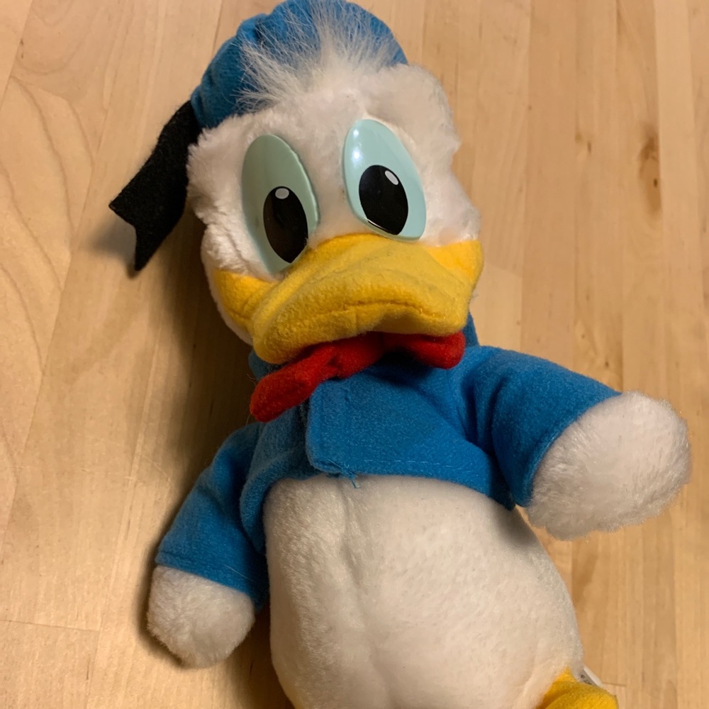 Vintage Donald Duck by Disney Made in Korea Rare Plastic Eyes/Bill 10”